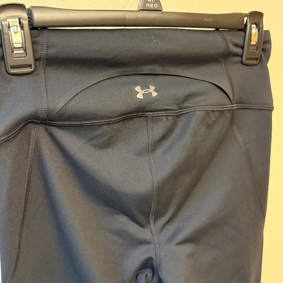 Under Armour Fitted Pants (Boot Cut Bottoms) - Picture 3 of 5